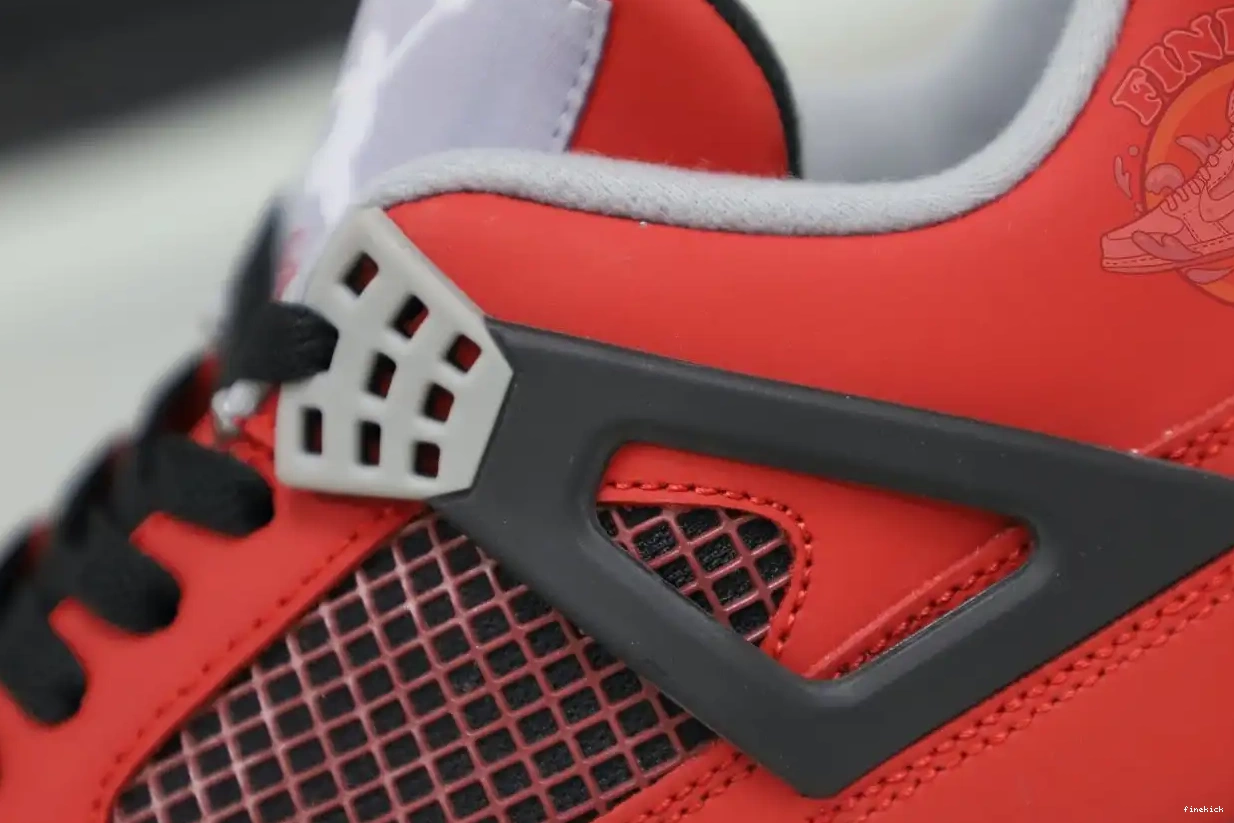 Bravo Jordan Air Jordan4 RetroToro 0520